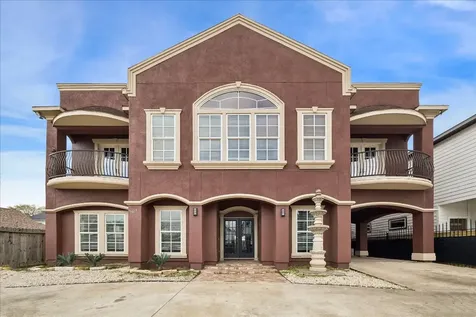5027 Creekmont Drive Houston TX 77091