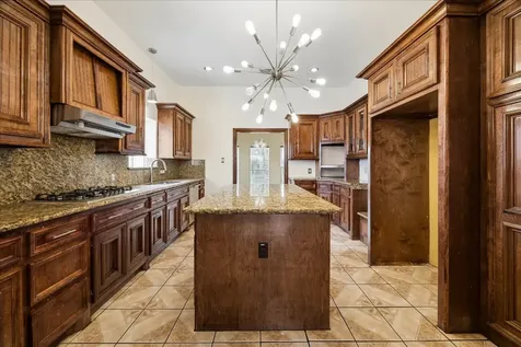 5027 Creekmont Drive Houston TX 77091
