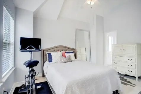 5312 Blossom Street Houston TX 77007