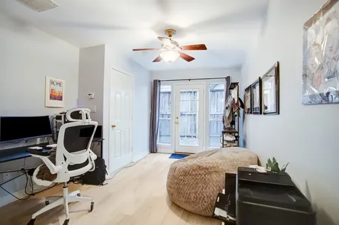5312 Blossom Street Houston TX 77007