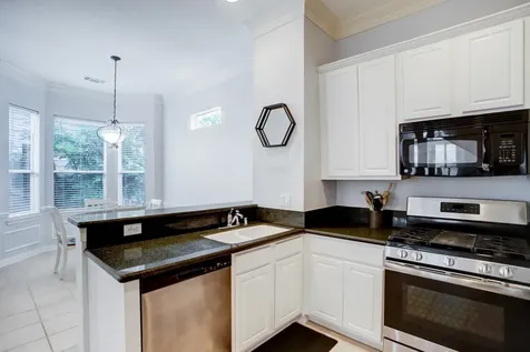 5312 Blossom Street Houston TX 77007