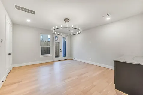 1904 Nantucket Drive Houston TX 77057