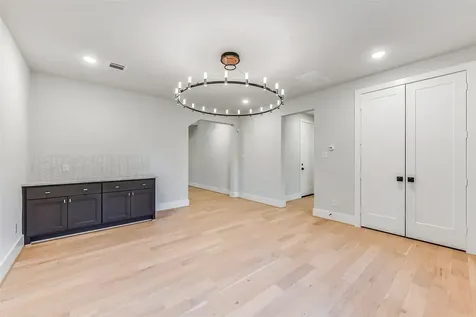 1904 Nantucket Drive Houston TX 77057