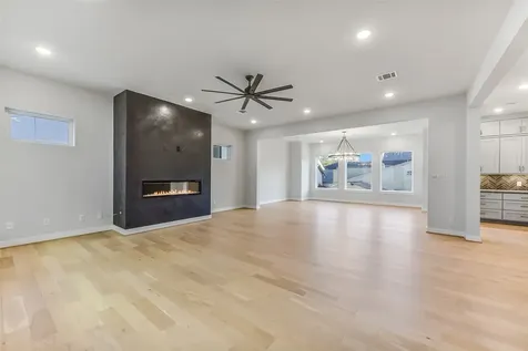 1904 Nantucket Drive Houston TX 77057