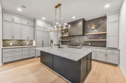 1904 Nantucket Drive Houston TX 77057