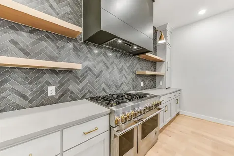 1904 Nantucket Drive Houston TX 77057