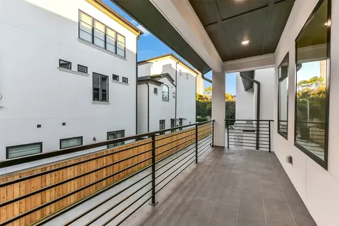 1904 Nantucket Drive Houston TX 77057