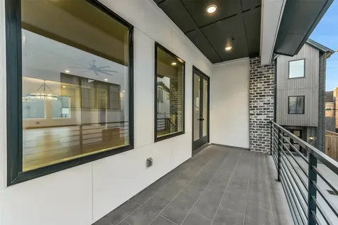 1904 Nantucket Drive Houston TX 77057