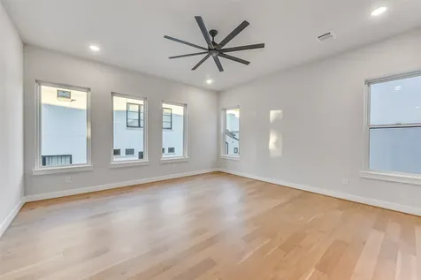 1904 Nantucket Drive Houston TX 77057