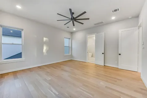 1904 Nantucket Drive Houston TX 77057