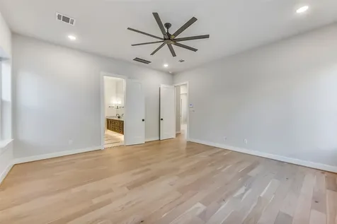 1904 Nantucket Drive Houston TX 77057