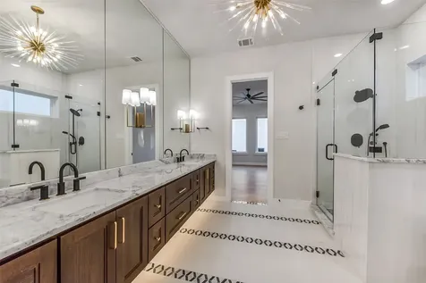 1904 Nantucket Drive Houston TX 77057