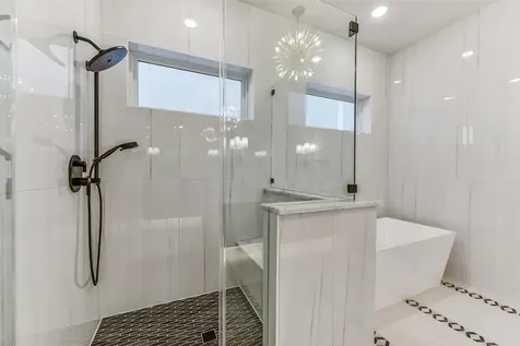 1904 Nantucket Drive Houston TX 77057