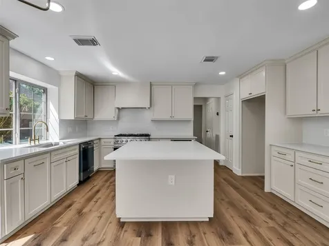 2109 Bay Hill Drive League City TX 77573