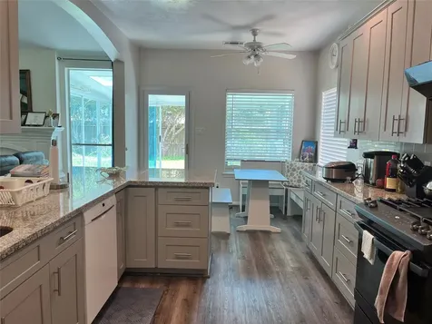 4955 Sentry Woods Lane Pearland TX 77584
