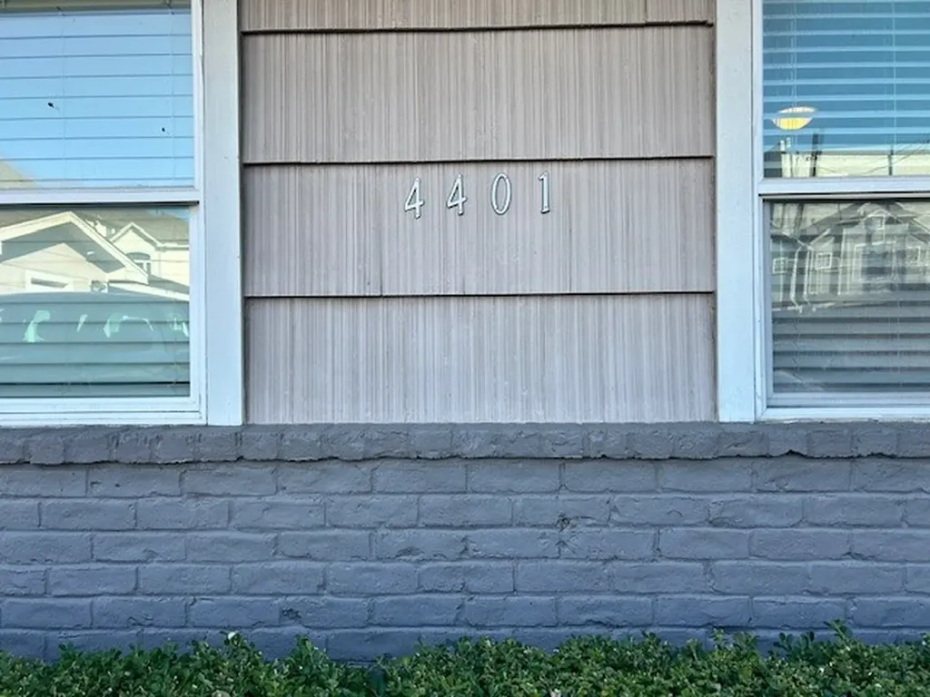 4401 Marina Street B Houston TX 77007