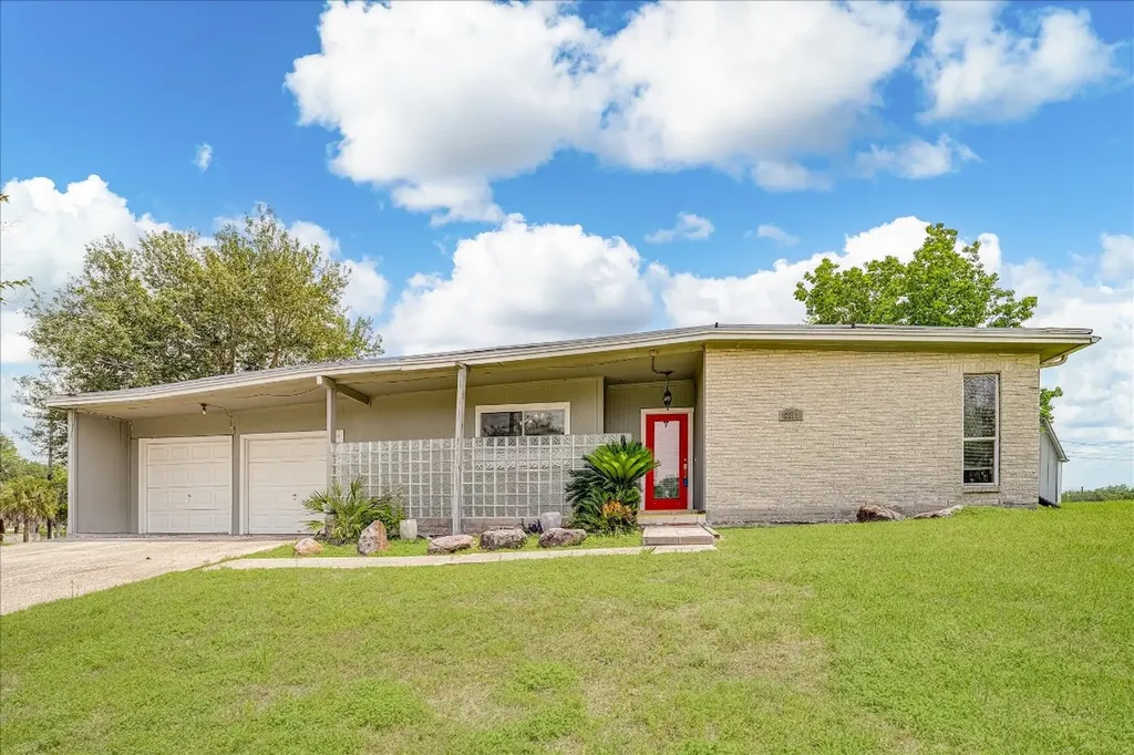 2211 Bonita Way Baytown TX 77520