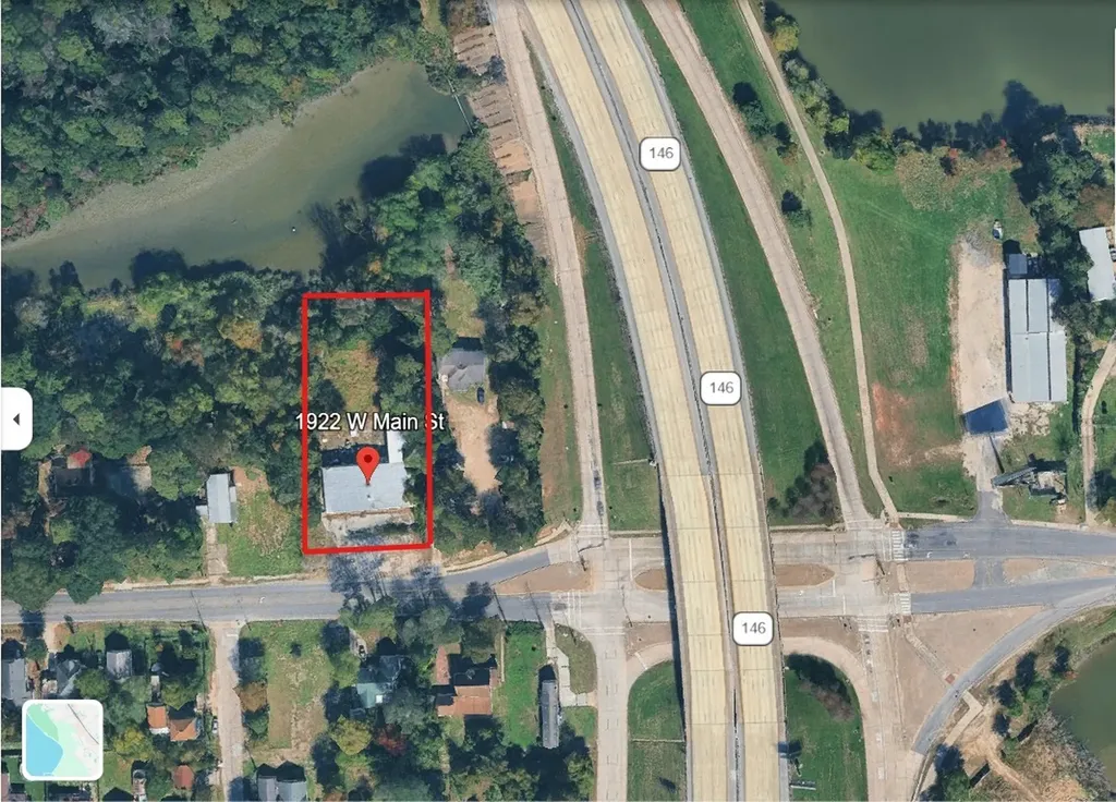 1922 W Main Street Baytown TX 77520