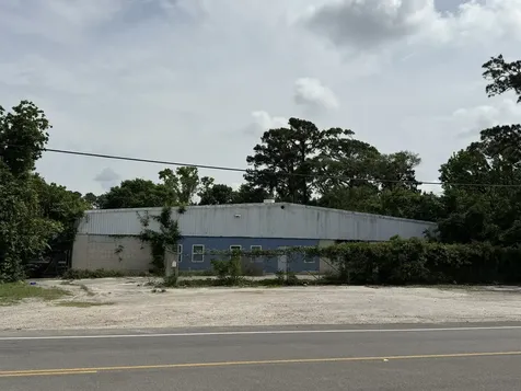 1922 W Main Street Baytown TX 77520