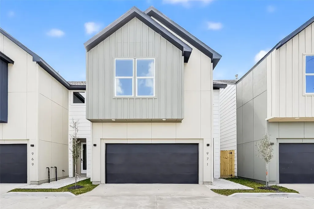 967 Highland Light Lane Houston TX 77091