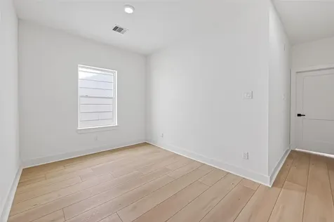 967 Highland Light Lane Houston TX 77091