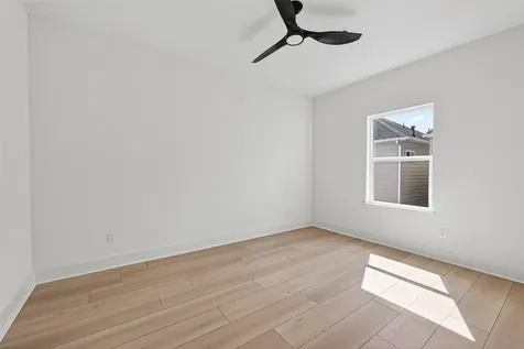967 Highland Light Lane Houston TX 77091