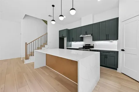 967 Highland Light Lane Houston TX 77091