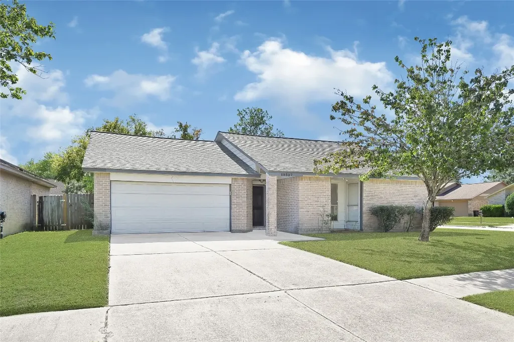 19327 Cypress Harbor Drive Katy TX 77449