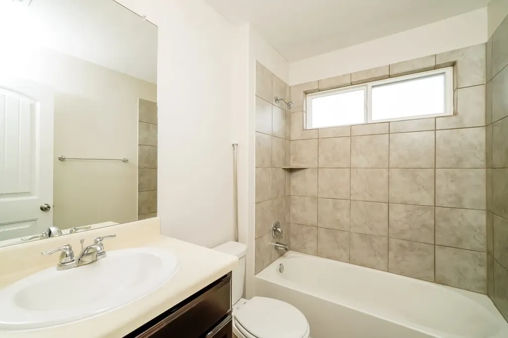 8907 Taylor Grove San Antonio TX 78254