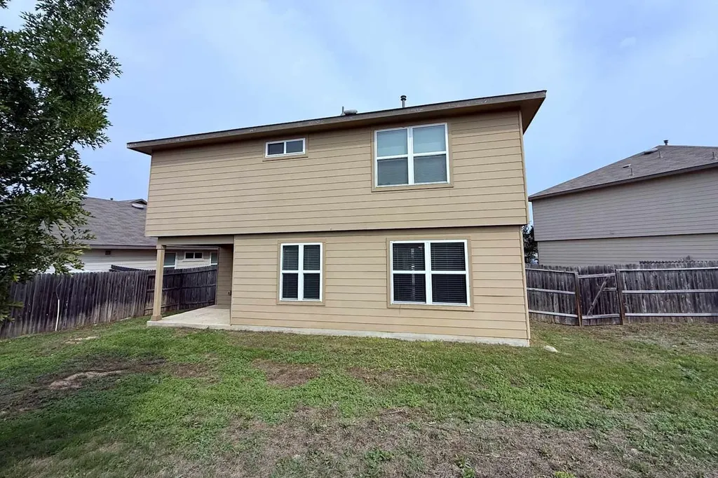 8907 Taylor Grove San Antonio TX 78254