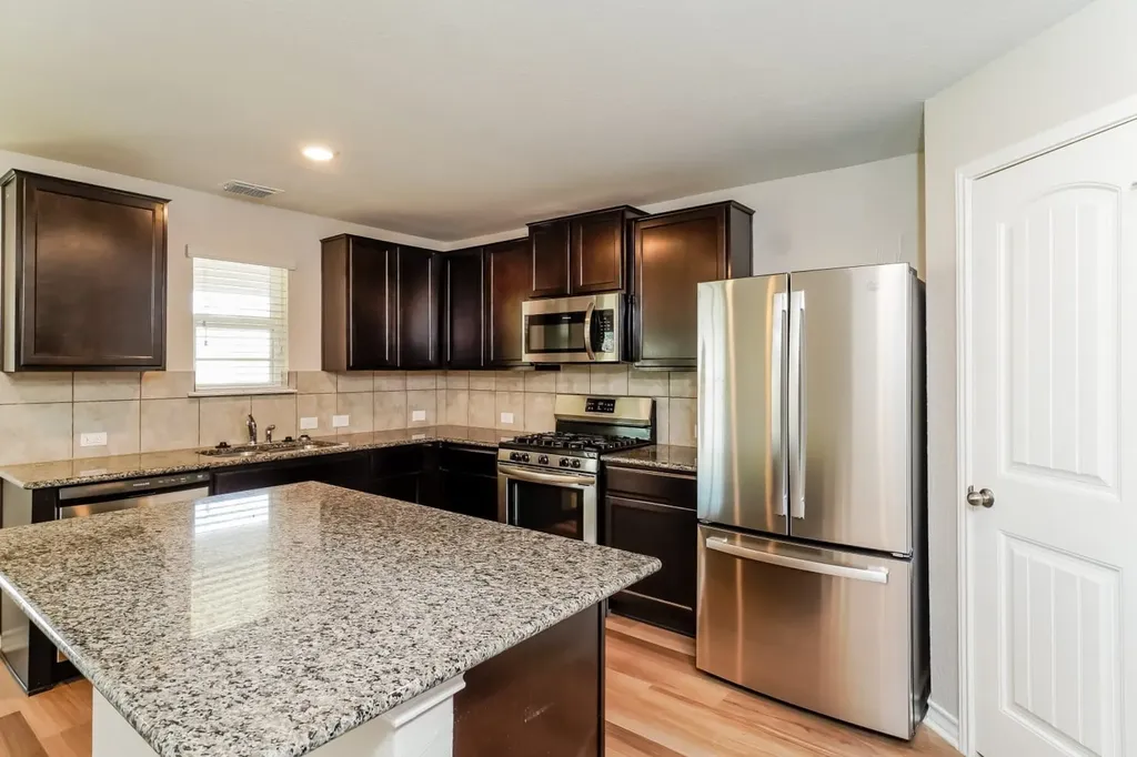8907 Taylor Grove San Antonio TX 78254