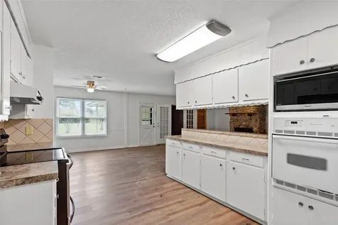 1717 Jones Street Alvin TX 77511