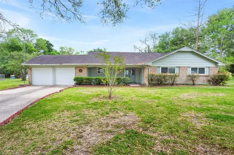 1717 Jones Street Alvin TX 77511