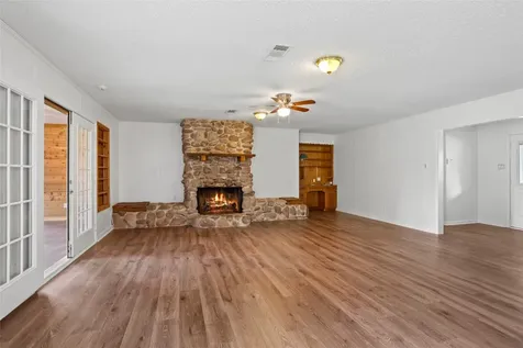 1717 Jones Street Alvin TX 77511