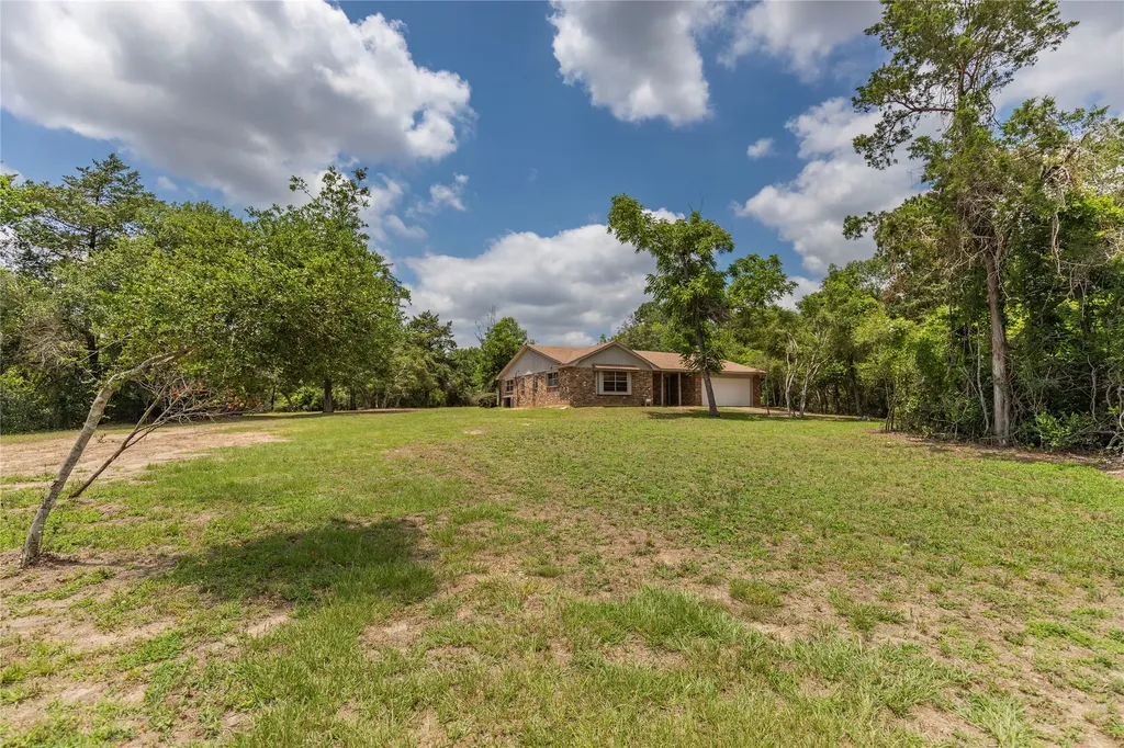 117 Dogwood Trail Bellville TX 77418