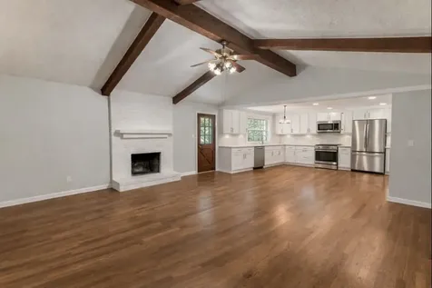 117 Dogwood Trail Bellville TX 77418