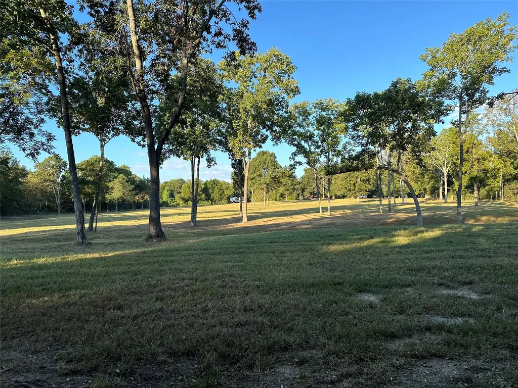 612 Worsham Street Montgomery TX 77316