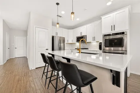 5134 Aedan Oak Street Houston TX 77018