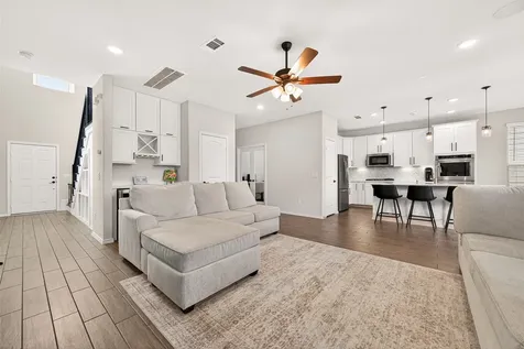 5134 Aedan Oak Street Houston TX 77018