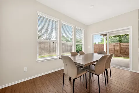 5134 Aedan Oak Street Houston TX 77018