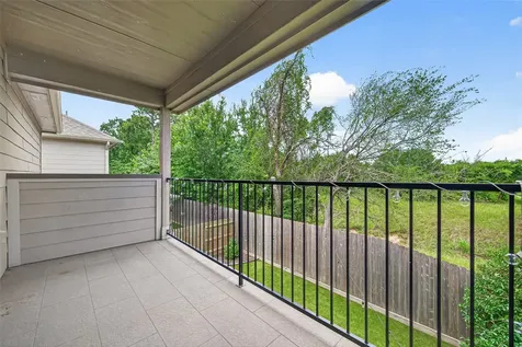 5134 Aedan Oak Street Houston TX 77018