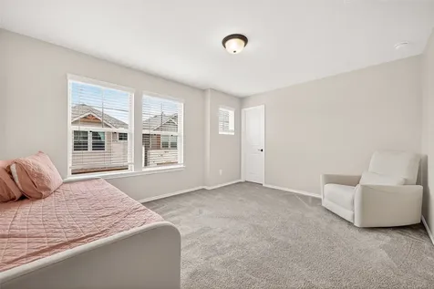 5134 Aedan Oak Street Houston TX 77018