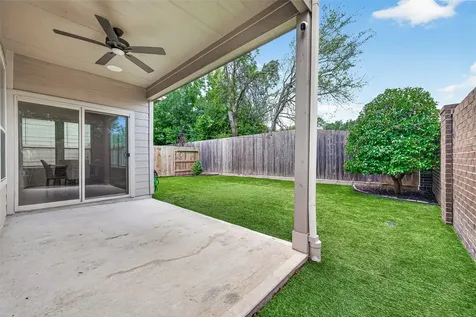 5134 Aedan Oak Street Houston TX 77018