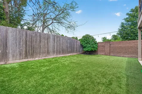 5134 Aedan Oak Street Houston TX 77018