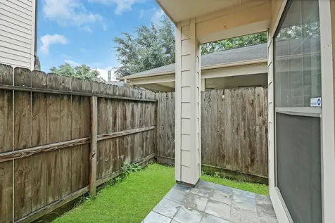 1204 Cohn Street Houston TX 77007