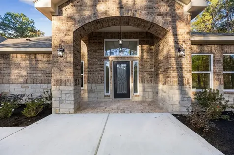 129 Fluorite Court Huntsville TX 77340
