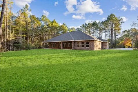 129 Fluorite Court Huntsville TX 77340