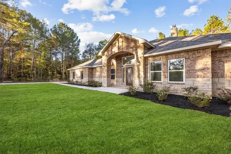 129 Fluorite Court Huntsville TX 77340