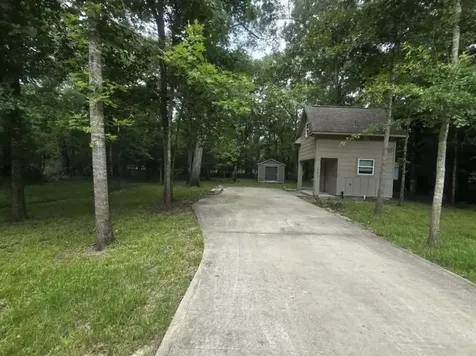 667 Miller Drive Cleveland TX 77327