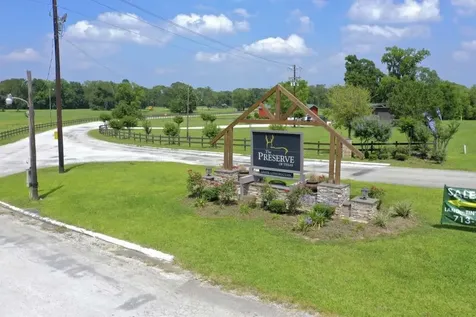 667 Miller Drive Cleveland TX 77327